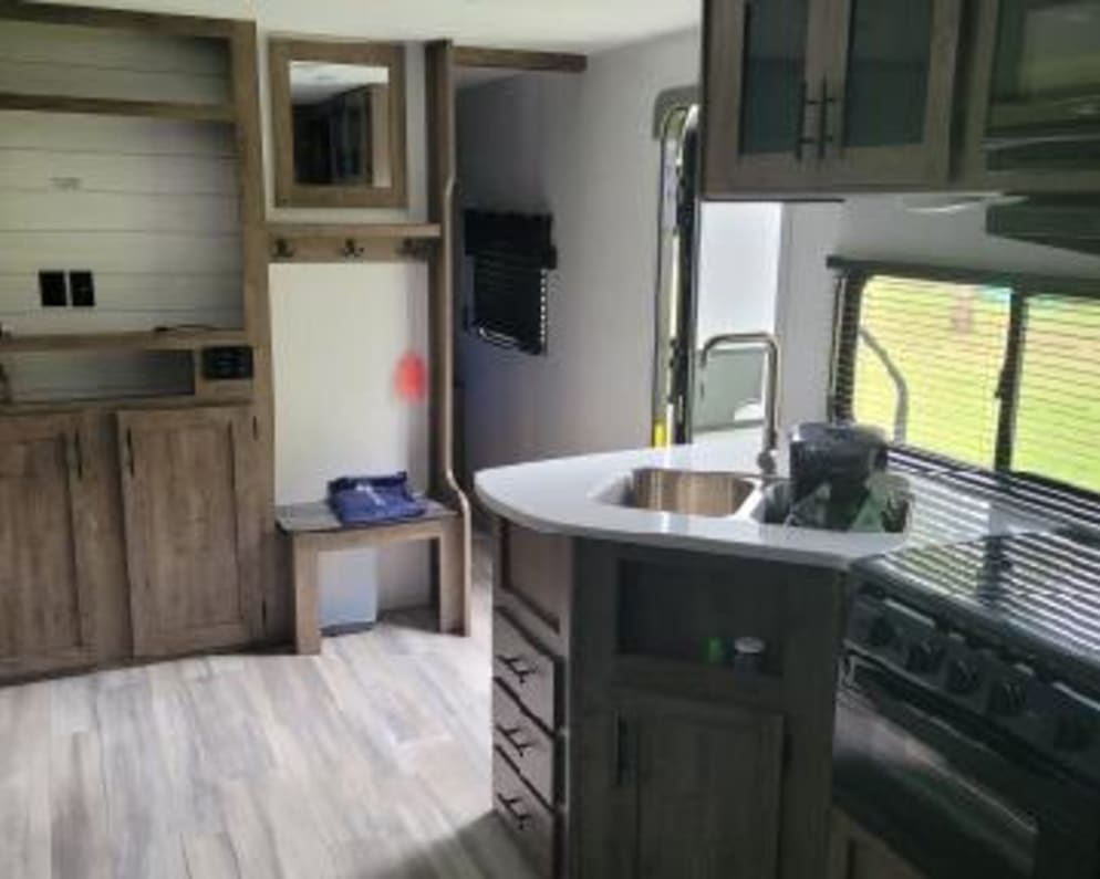 Travel Trailer RV for Rent in Guyton,