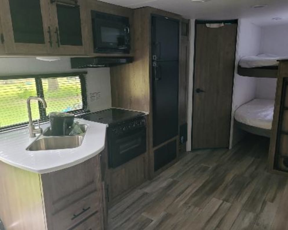 Travel Trailer RV for Rent in Guyton,