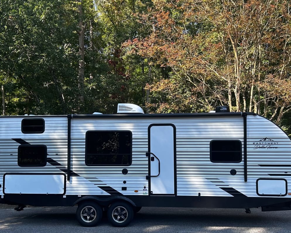 2022 Travel Trailer RV for Rent in Seaford, Virginia