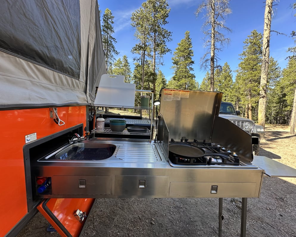 Popup Trailer RV for Rent in Castle Rock, Colorado