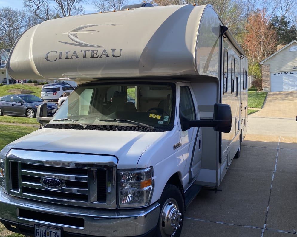 2019 Class C RV for Rent in Fenton, Missouri