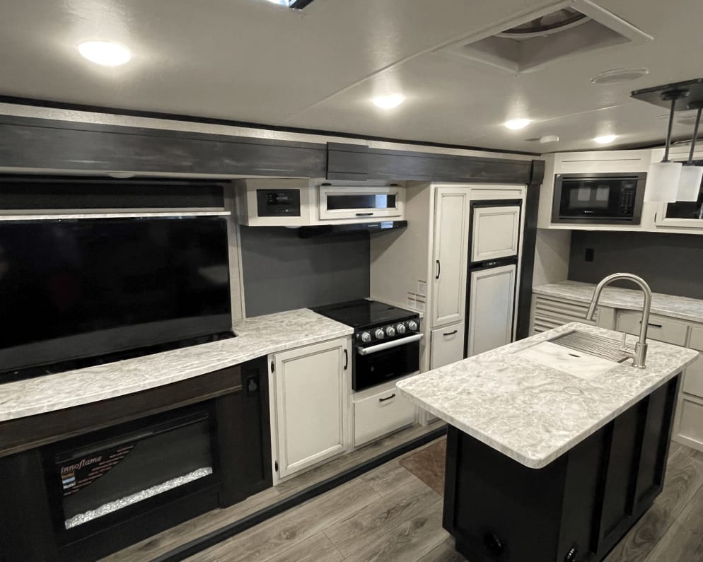 2021 White Hawk  by Jayco for rent in 92592