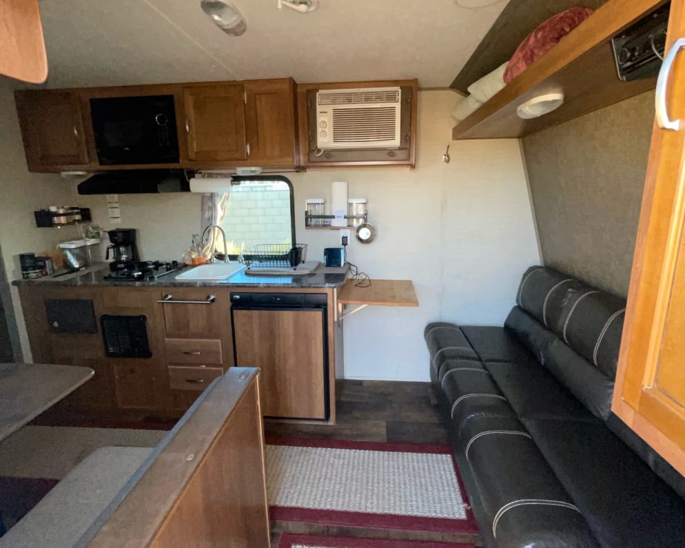 2017 Summerland Mini  by Keystone RV for rent in 93534