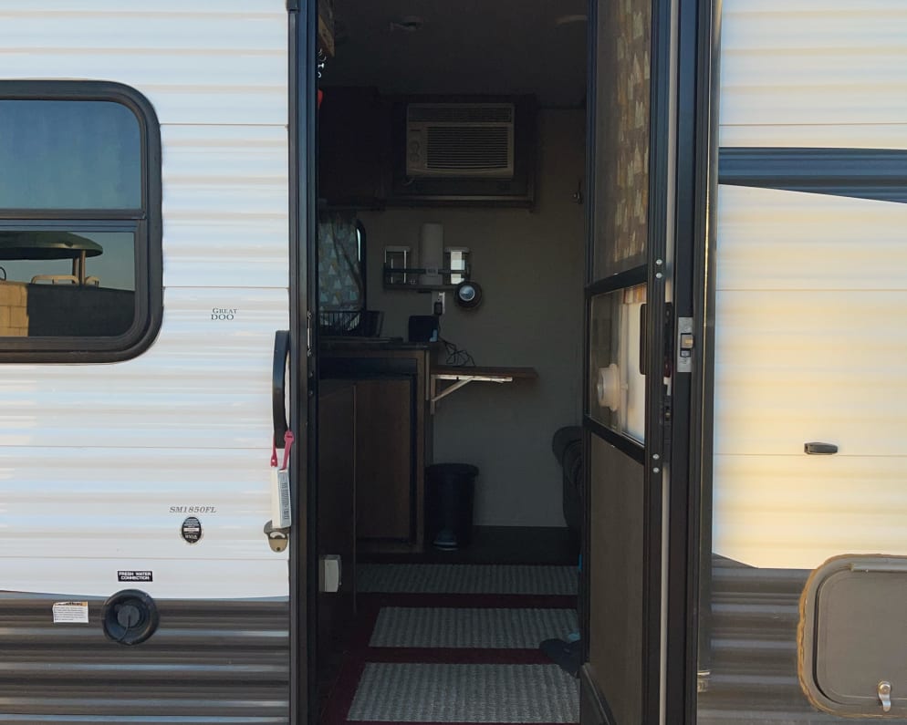 2017 Keystone RV Summerland Mini available for rent in Lancaster California