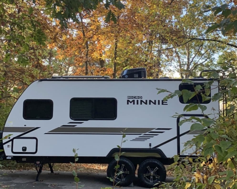 2022 Winnebago Industries Towables 1800bh