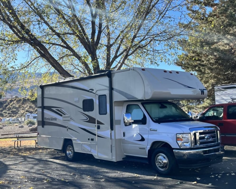 2022 Winnebago Minnie Winnie