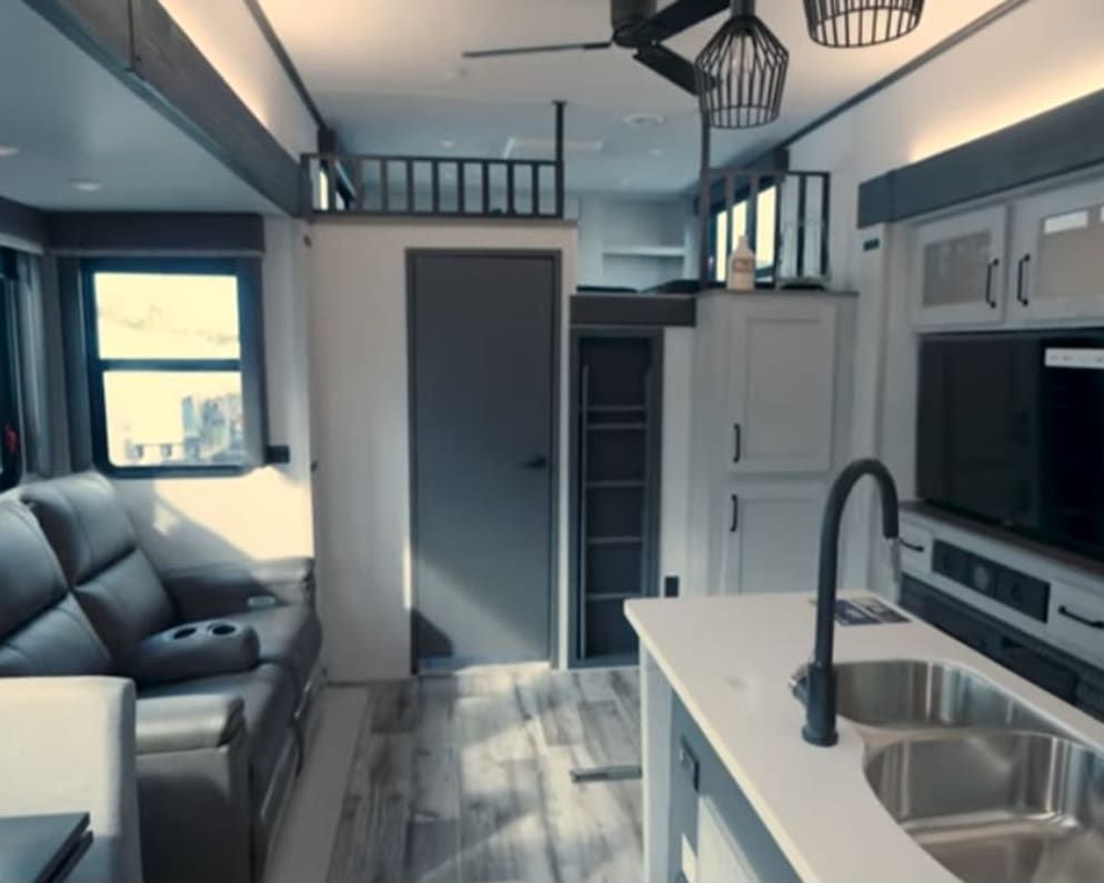 2023 Keystone RV Montana High Country