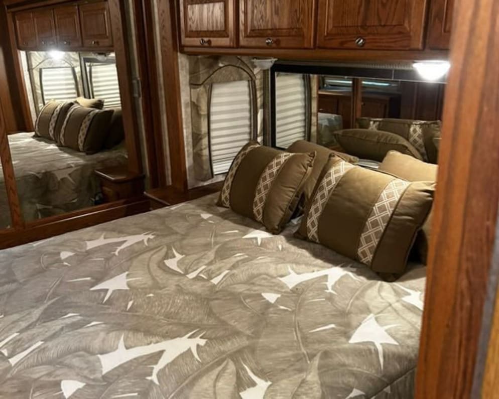 2006 Allegro Allegro Bay Class A for rent in Nags Head North Carolina