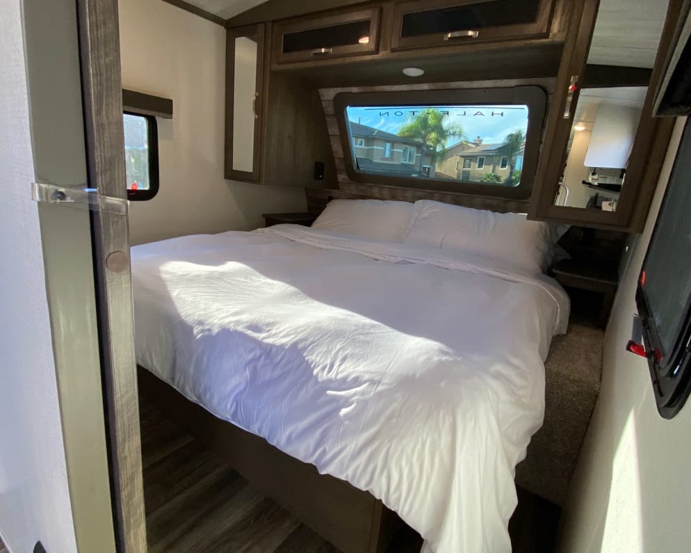 2022 Keystone RV Cougar Travel Trailer for rent in Springfield Tennessee