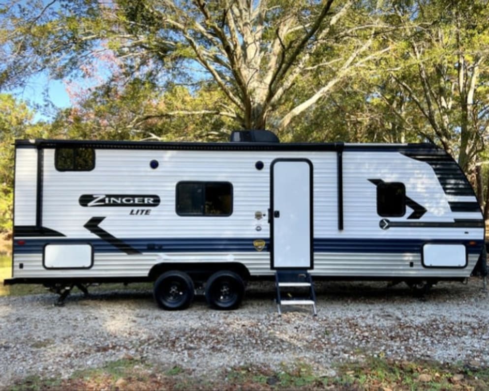2022 Crossroads RV Zinger Lite available for rent in Dallas Georgia