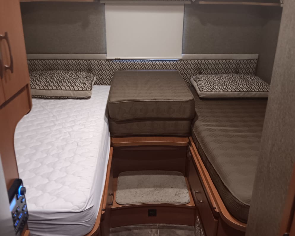 2013 Itasca Navion available for rent in Bend Oregon