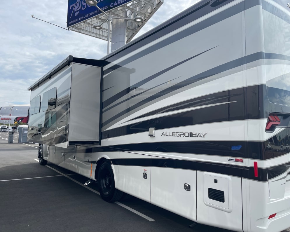 2024 Class C RV for Rent in Buckeye, Arizona