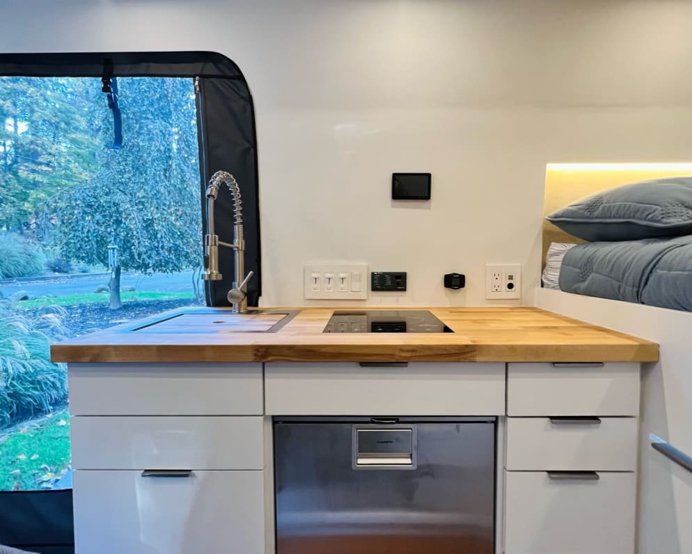 2023 Promaster 3500 extended wheel base  by RAM for rent in 48230