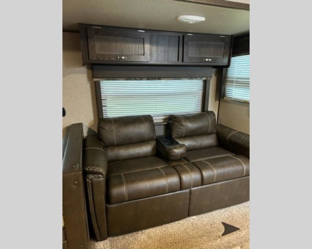 2018 Springdale  by Keystone RV for rent in 49660