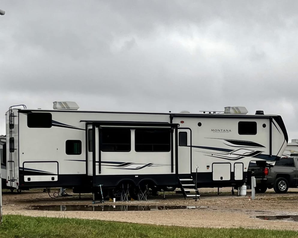 2023 Fifth Wheel RV for Rent in York, Nebraska