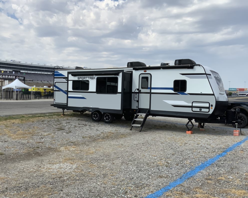 Travel Trailer RV for Rent in Fort Worth, Texas