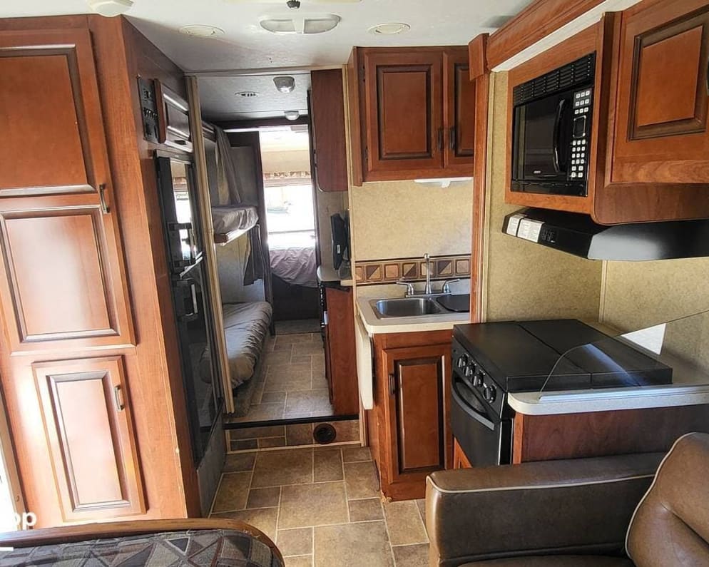 Class C RV for Rent in Leeds, Alabama