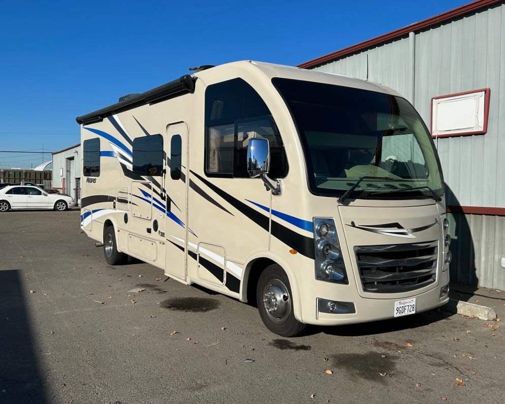 2018 Thor Motor Coach Vegas