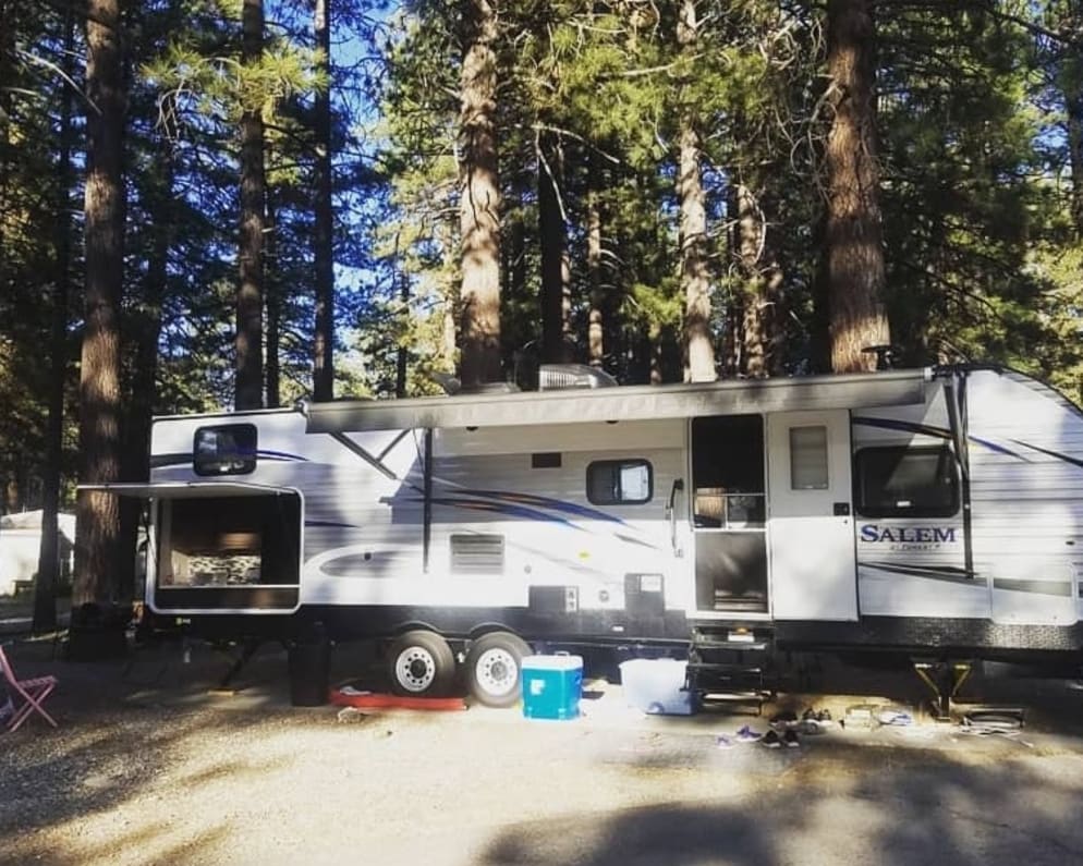 2019 Salem  by Forest River for rent in 92223