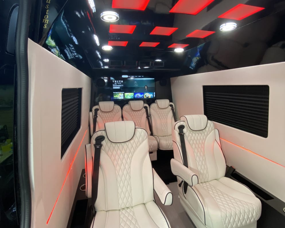 2022 Class B RV for Rent in Middlesex, New Jersey