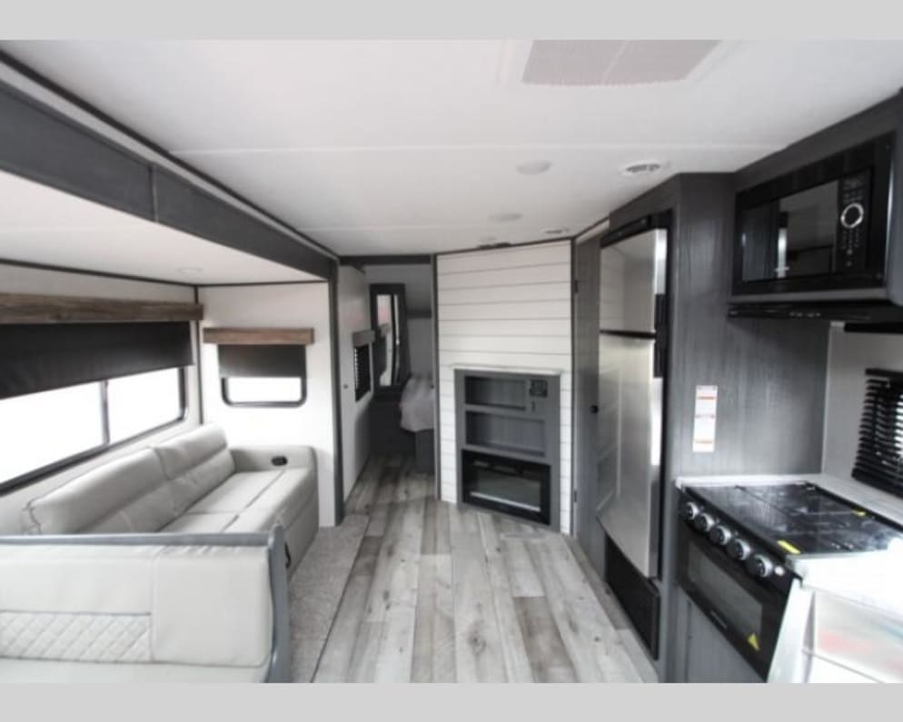 2022 Travel Trailer RV for Rent in Elkhorn, Wisconsin