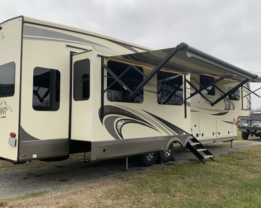 2020 Jayco North Point