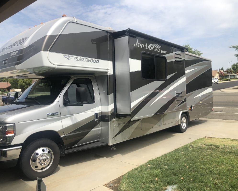 2010 Jamboree Sport Class C for rent in Clovis California