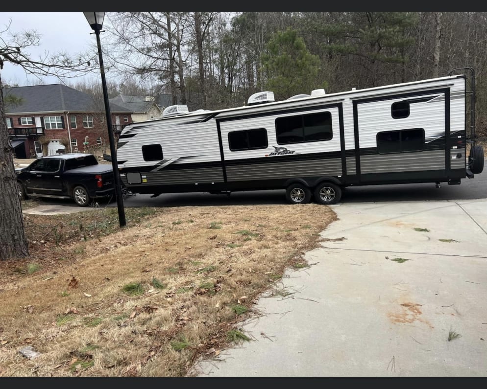 2023 Travel Trailer RV for Rent in Fairview, Tennessee