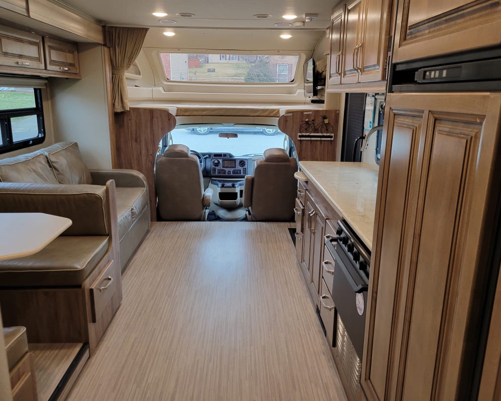 2019 Greyhawk Prestige  by Jayco for rent in 42420