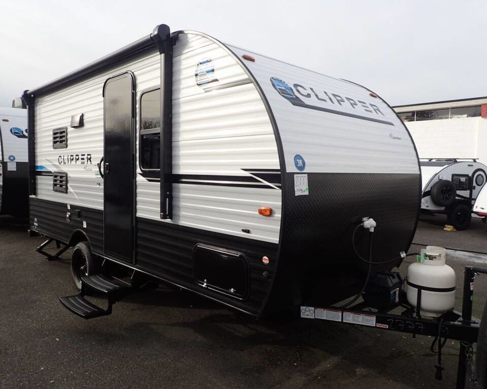 2024 Travel Trailer RV for Rent in Hilbert, Wisconsin