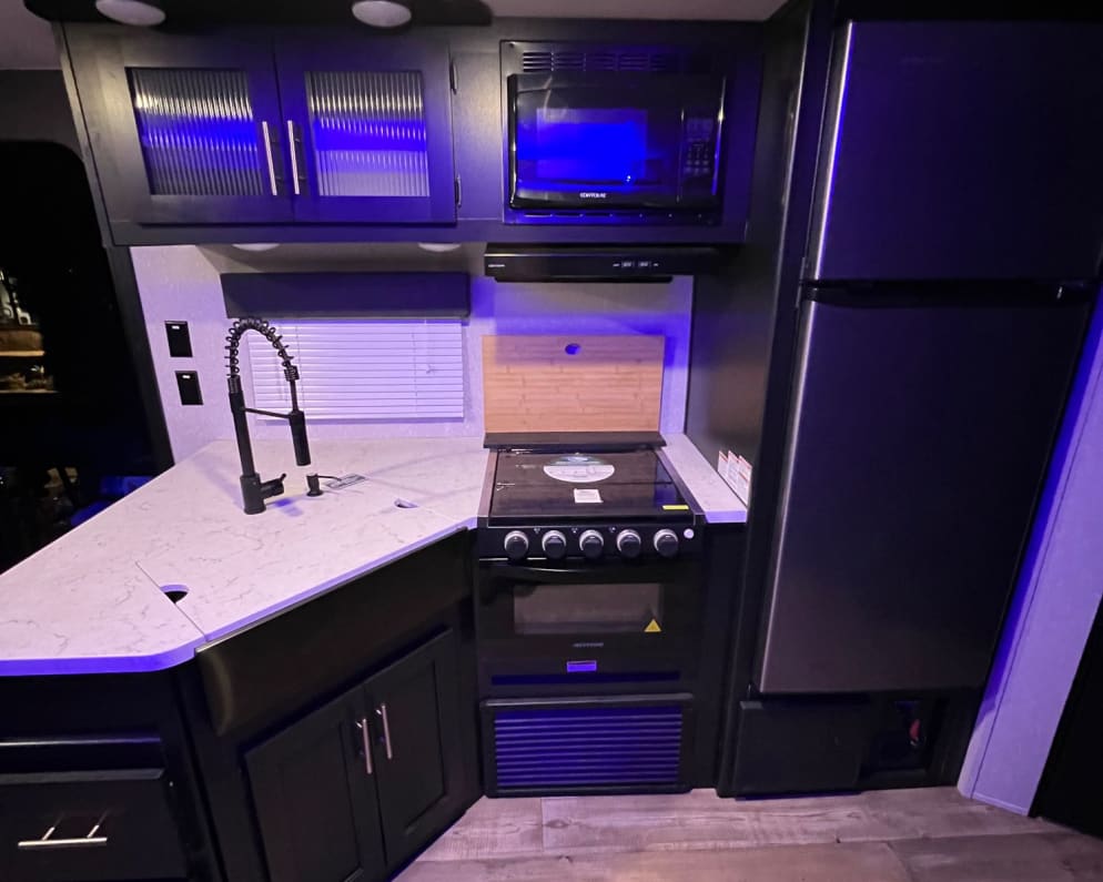 2022 Cherokee Grey Wolf  by Forest River for rent in 92284