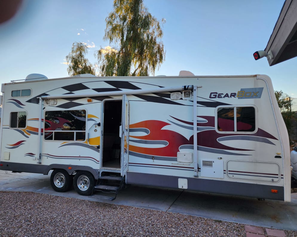Needles Rv Toy Hauler RV for Rent in Needles, California - RVUSA.com
