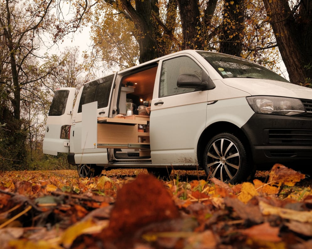 Class B RV for Rent in BourglèsValence,