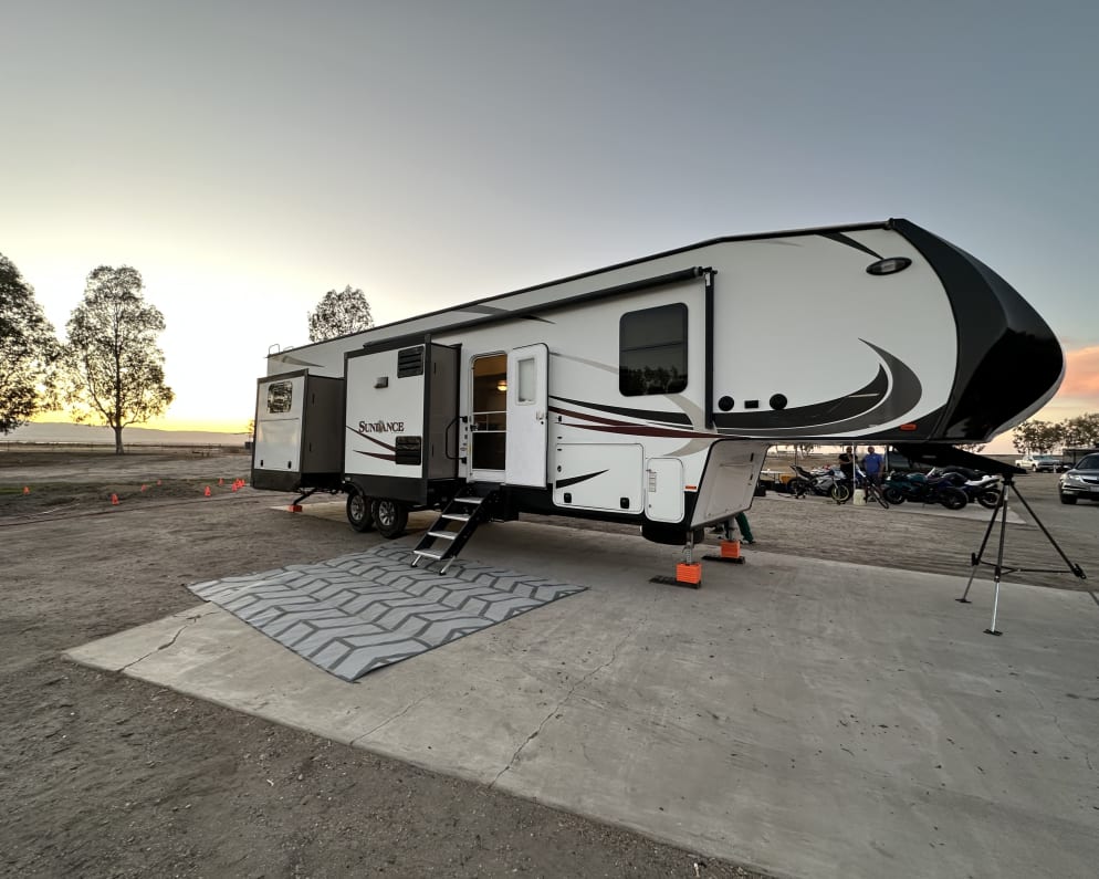 2016 Heartland RVs Sundance