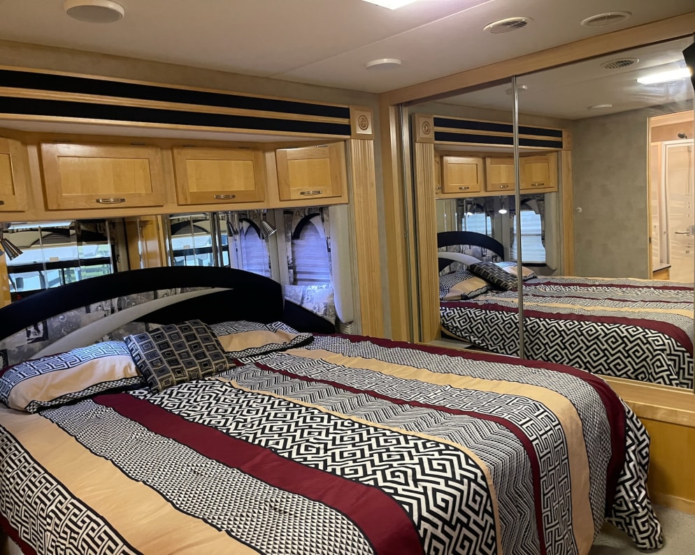 2006 Class A RV for Rent in Anthony, FL