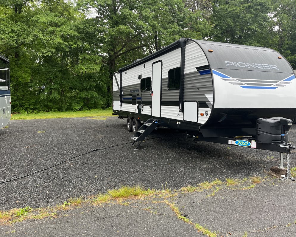 2022 Travel Trailer RV for Rent in Brooklyn, Connecticut