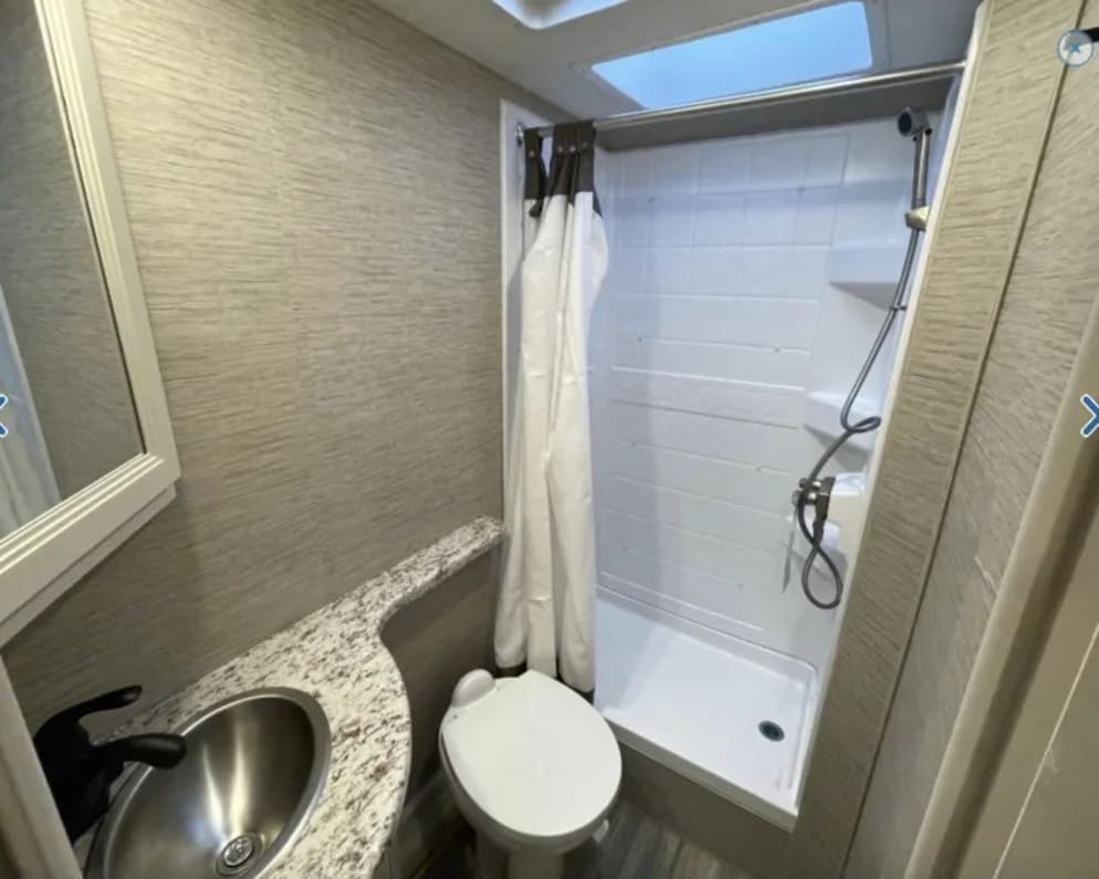 2023 Thor Freedom Elite Class C for rent in Rhome Texas
