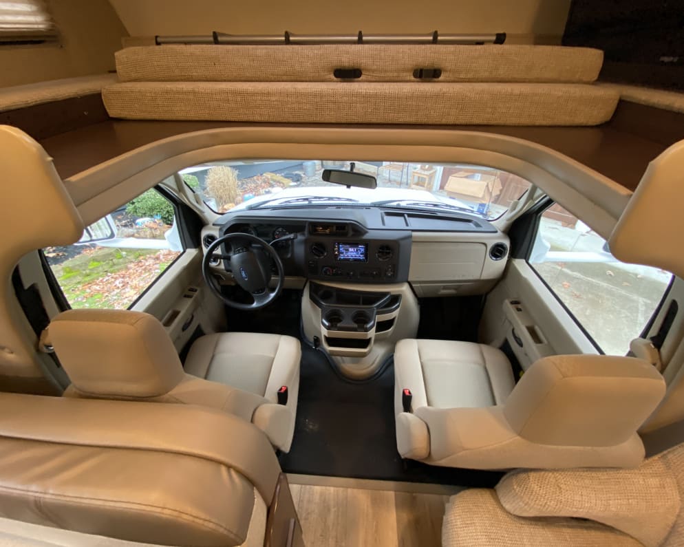 Class C RV for Rent in West Deptford, New Jersey