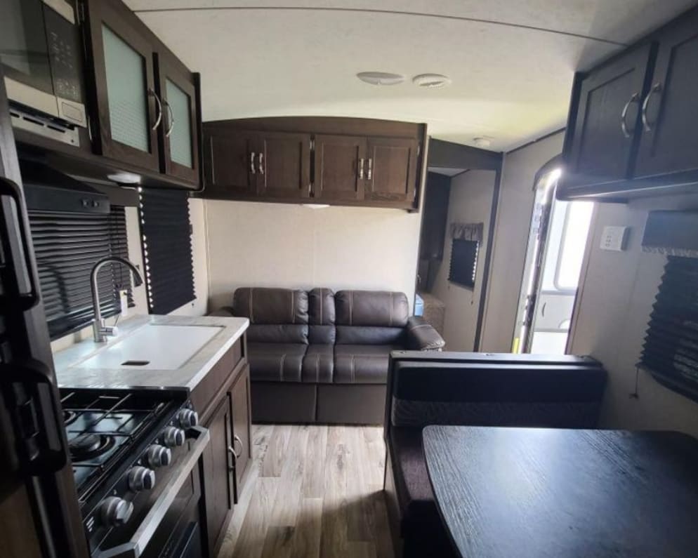 2018 Springdale  by Keystone RV for rent in 46391