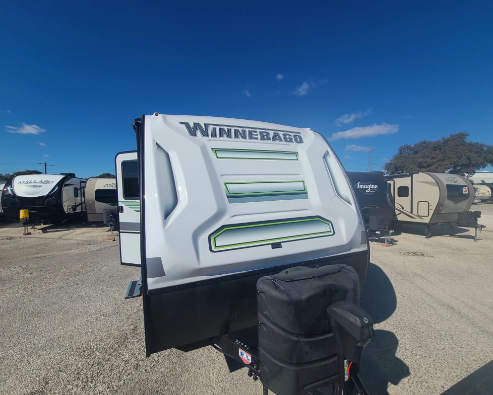 2022 Winnebago Micro Minnie FLX Travel Trailer for rent in San Antoinio Texas