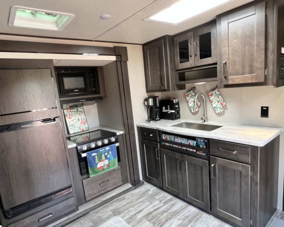 2022 Transcend Xplor  by Grand Design for rent in 76043