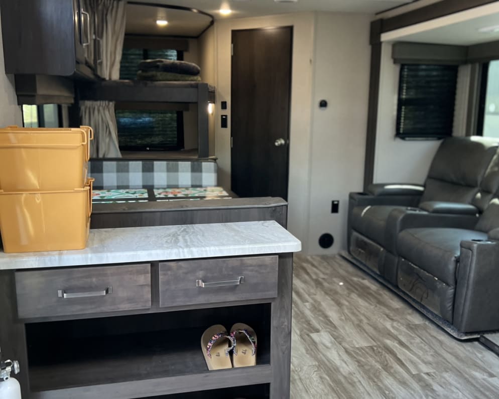 2022 Grand Design Transcend Xplor Travel Trailer for rent in Glen Rose Texas