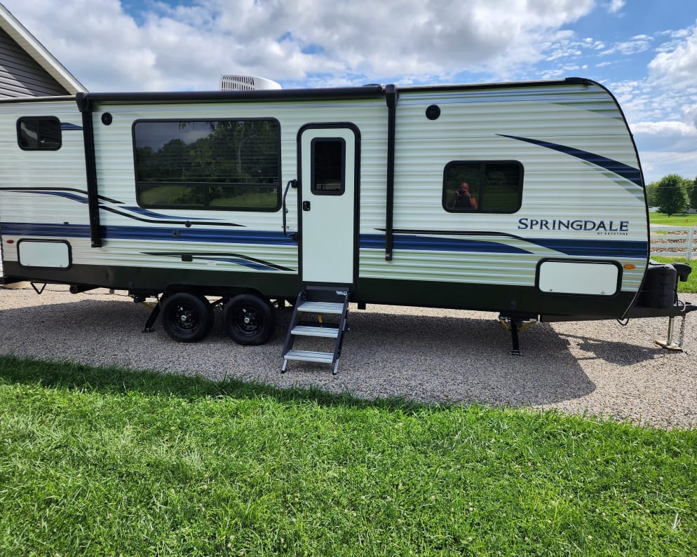2021 Travel Trailer RV for Rent in Zanesville, Ohio