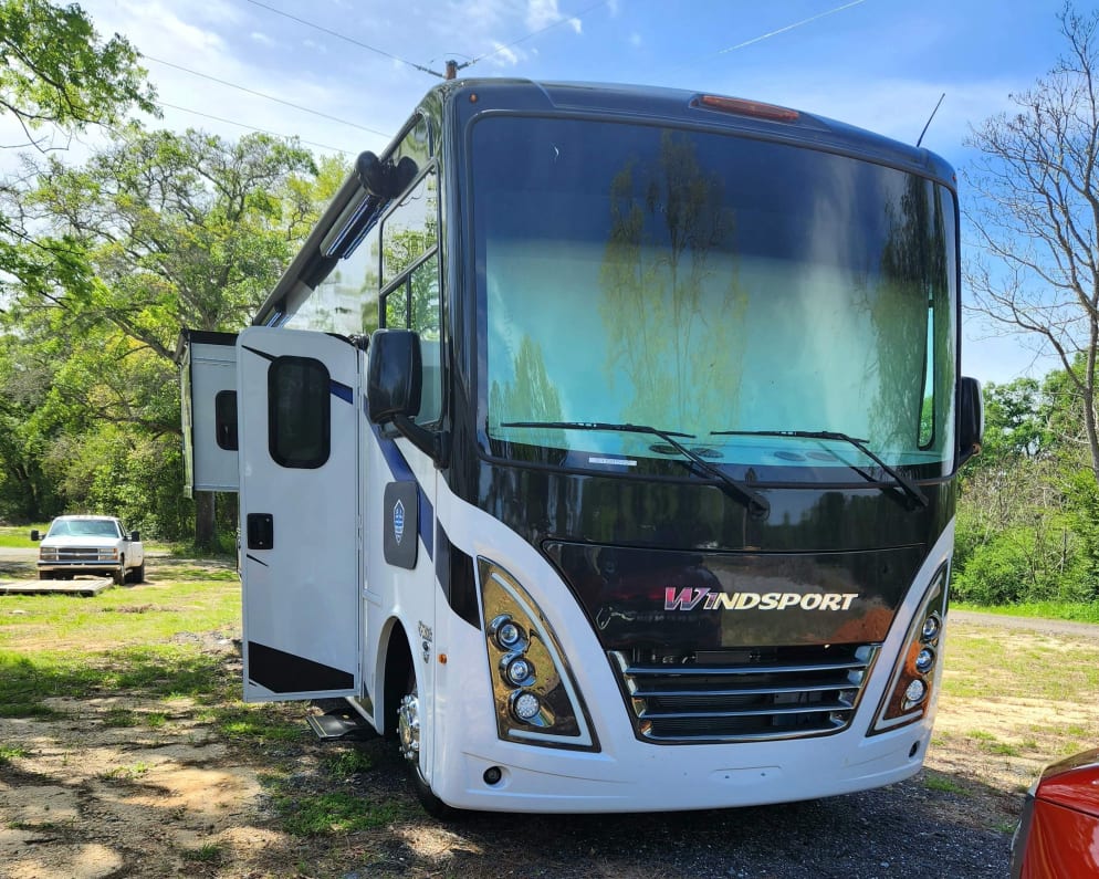 Class A RV for Rent in Odenton, Maryland
