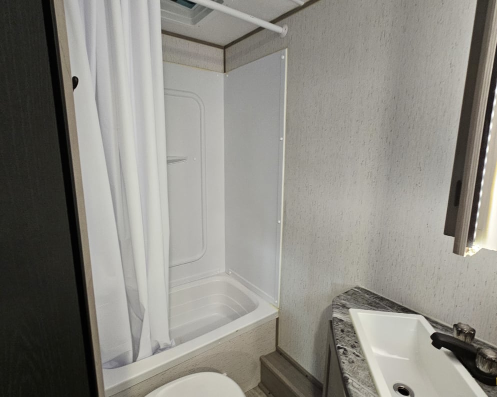 2022 Dutchmen Kodiak Ultra Lite available for rent in Greely Ontario
