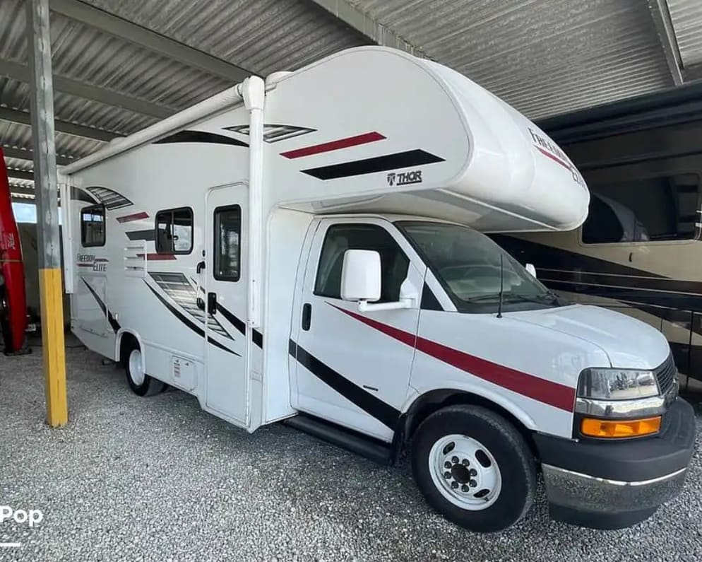 2020 Freedom Elite  by Thor Motor Coach for rent in N5H 2R3