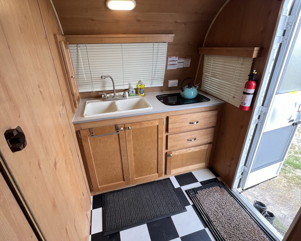 2018 157 Retro  by Riverside Travel Trailer for rent in 97062