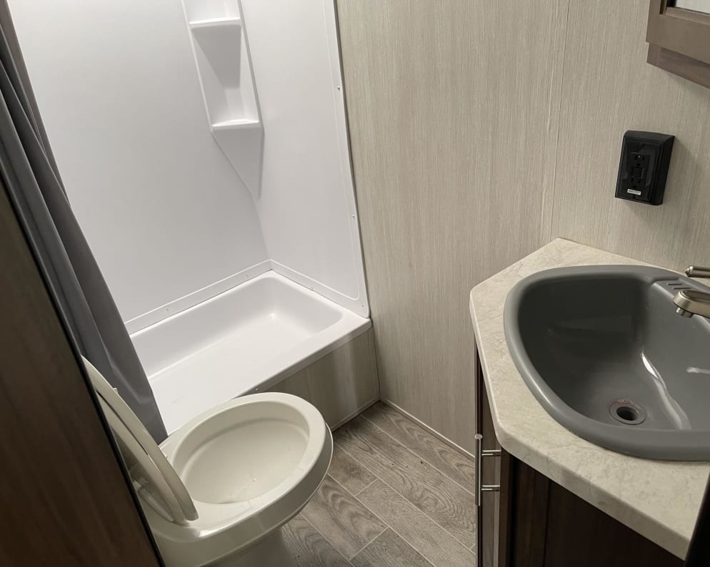 2019 Cherokee Grey Wolf  by Forest River for rent in L3B5N6