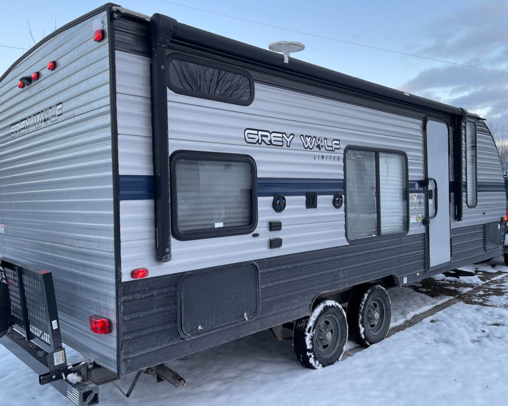 2019 Forest River Cherokee Grey Wolf Travel Trailer for rent in WELLAND Ontario
