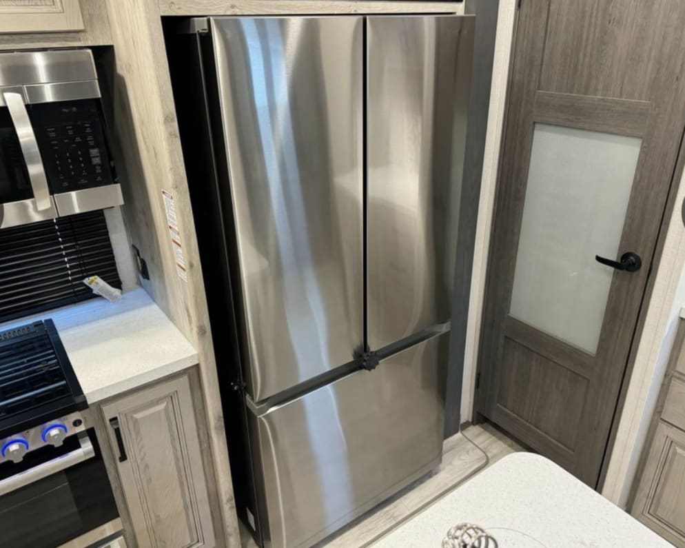 2024 Avalanche  by Keystone Alpine for rent in 37922